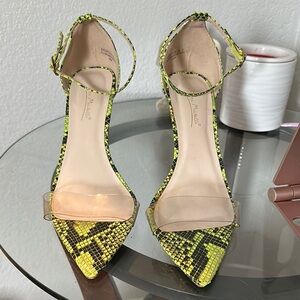 Anne Michelle Yellow Snake Print Heels